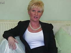 Find-Best-Videos.com presents: Classy mature lady feeling naughty