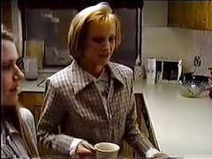 Find-Best-Videos.com presents: Zwei werden pissnass