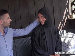 Find-Best-Videos.com presents: Muslim bitch naomi bennet left her boyfriend