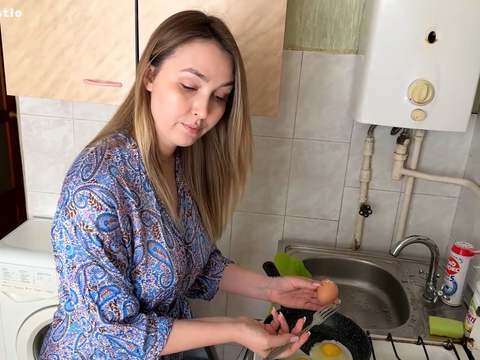 Find-Best-Videos.com presents: To the surprise of the stepson, the stepmom's pussy turned out to be as narrow as the sex doll's pussy