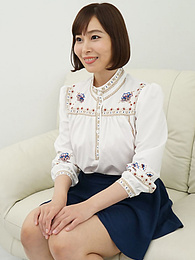 Find-Best-Videos.com presents: Asian Mommy Momoka Ogawa gets her pussy penetrated in a solo